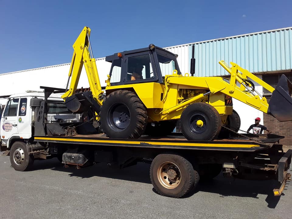 home charlies towing TLB